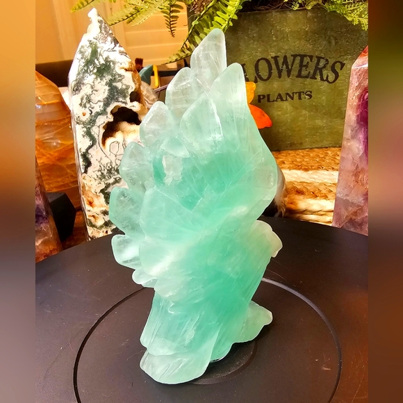 Blue/Tiffany Natural Flourite Carved Eagle - Picture 2 of 7